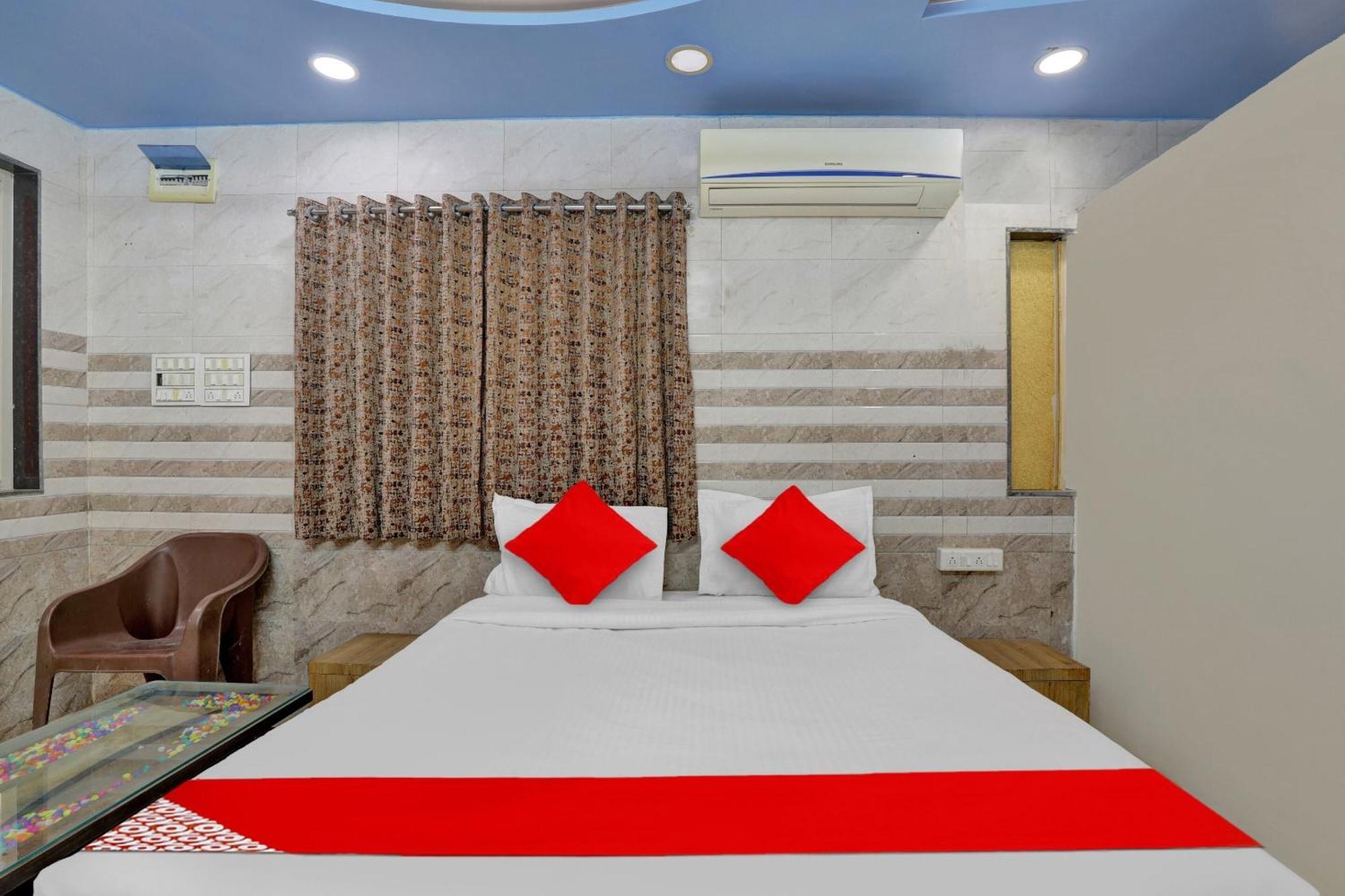 Pop Hotel Dk Guest House Ahmedabad Exterior foto